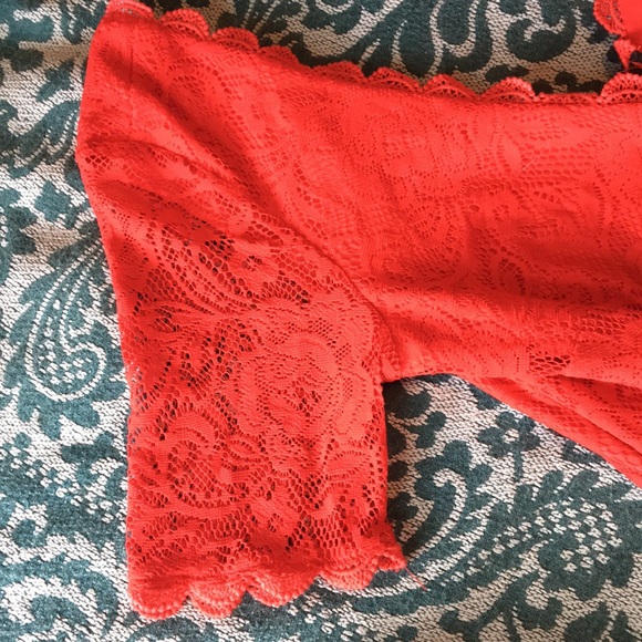 Red Plunge Neck Cocktail Dress - Picture 6 of 7